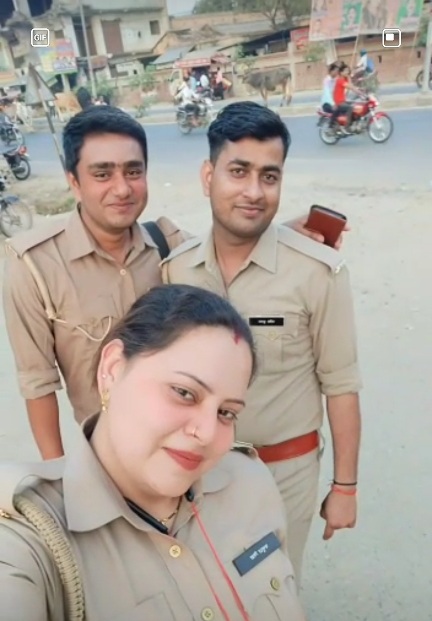 महिला सिपाही के वर्दी में टिक टॉक वीडियो वायरल 